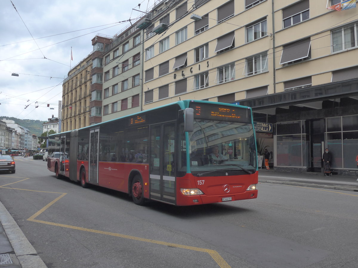 (220'438) - VB Biel - Nr. 157/BE 666'157 - Mercedes am 31. August 2020 beim Bahnhof Biel