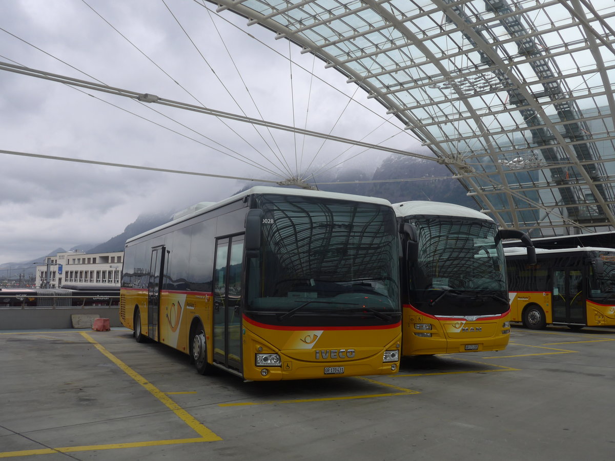 (221'436) - PostAuto Graubnden - GR 170'431 - Iveco am 26. September 2020 in Chur, Postautostation