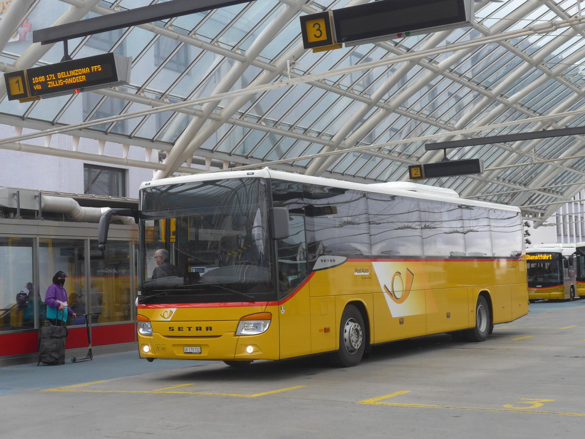 (221'456) - PostAuto Graubnden - GR 179'702 - Setra am 26. September 2020 in Chur, Postautostation