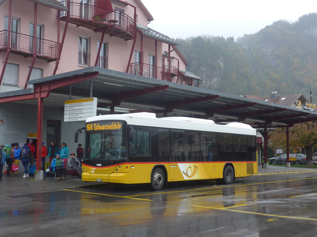 (221'659) - PostAuto Bern - BE 401'568 - Scania/Hess (ex AVG Meiringen Nr. 68; ex AVG Meiringen Nr. 59; ex Steiner, Messen) am 10. Oktober 2020 in Meiringen, Postautostation