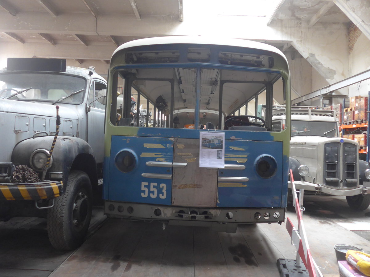 (222'275) - VBZ Zrich (OCS) - Nr. 553 - Saurer/Saurer (ex Nr. 201) am 21. Oktober 2020 in Arbon, Saurermuseum Depot (1. Gelenkautobus der Schweiz!)