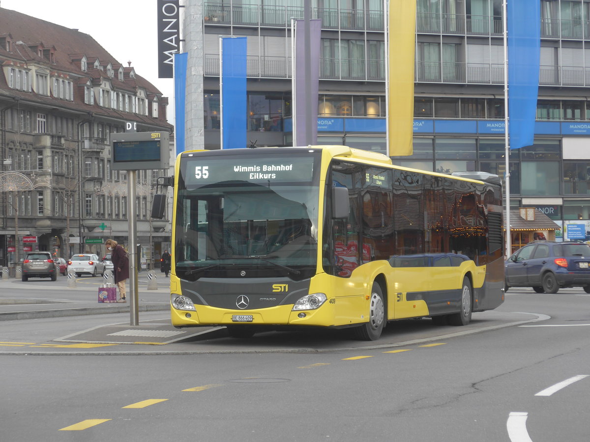 (222'950) - STI Thun - Nr. 409/BE 866'409 - Mercedes am 4. Dezember 2020 beim Bahnhof Thun