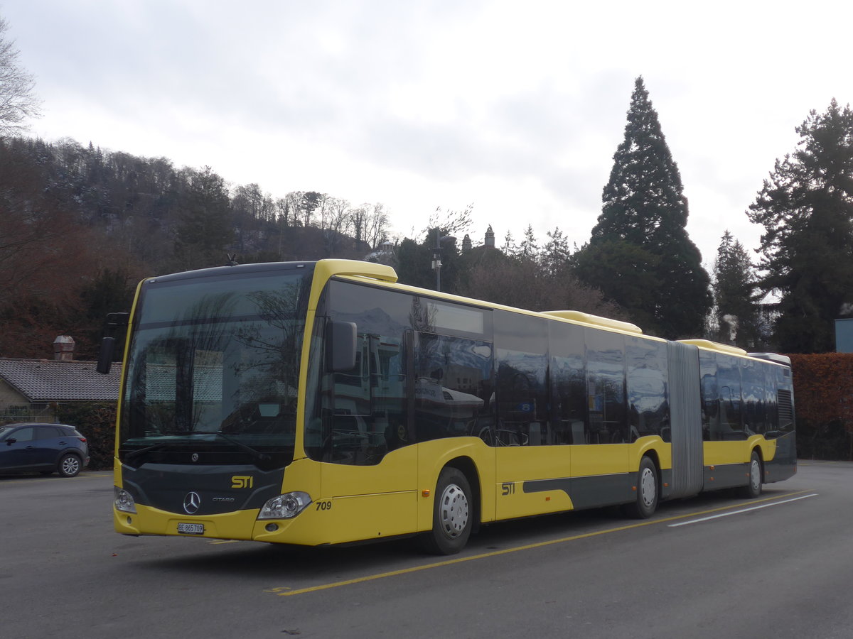 (223'124) - STI Thun - Nr. 865/BE 865'709 - Mercedes am 27. Dezember 2020 bei der Schifflndte Thun