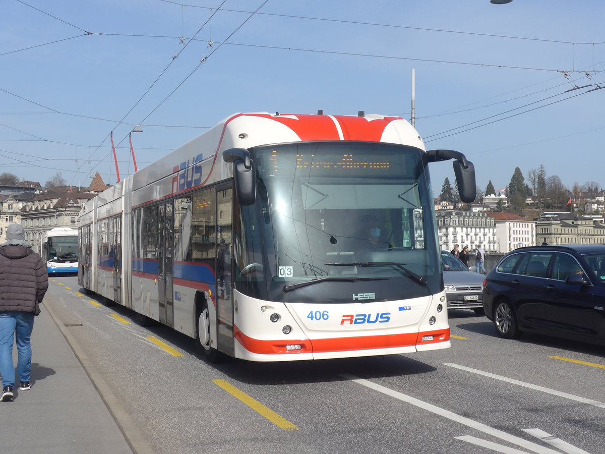 (223'801) - VBL Luzern - Nr. 406 - Hess/Hess Doppelgelenktrolleybus am 26. Februar 2021 in Luzern, Bahnhofbrcke