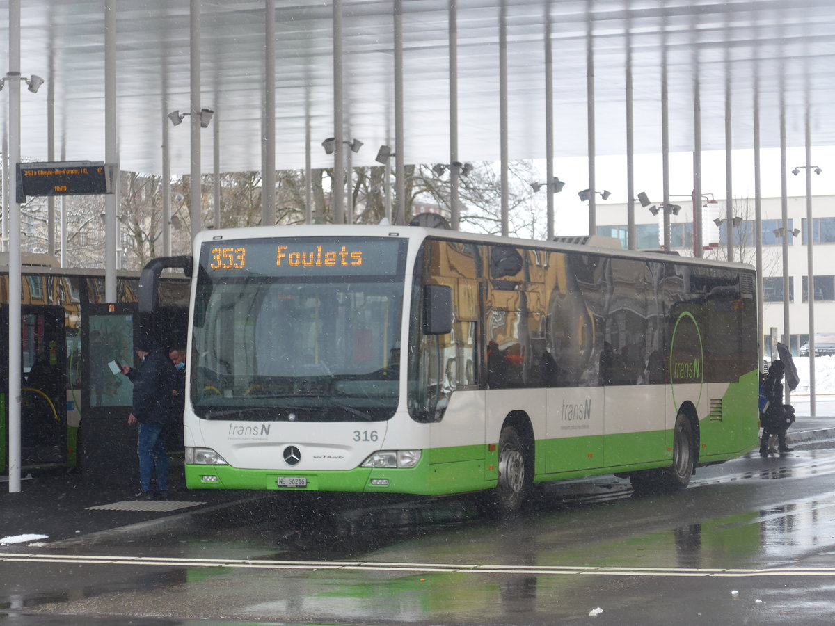 (224'155) - transN, La Chaux-de-Fonds - Nr. 316/NE 56'216 - Mercedes (ex TRN La Chaux-de-Fonds Nr. 316) am 14. Mrz 2021 beim Bahnhof La Chaux-de-Fonds