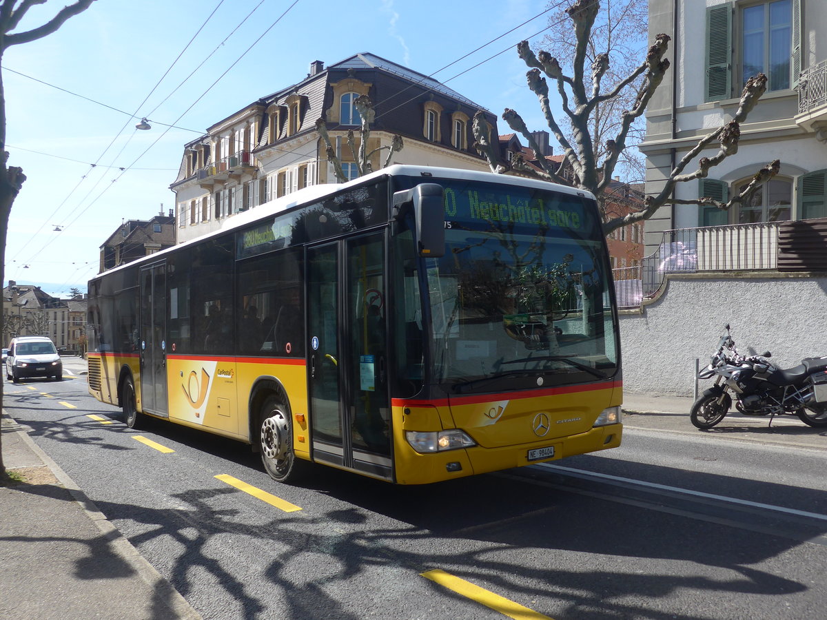 (224'586) - CarPostal Ouest - NE 98'404 - Mercedes (ex JU 48'603; ex Nr. 53; ex Stucki, Porrentruy Nr. 27) am 29. Mrz 2021 in Neuchtel, Avenue de la Gare 