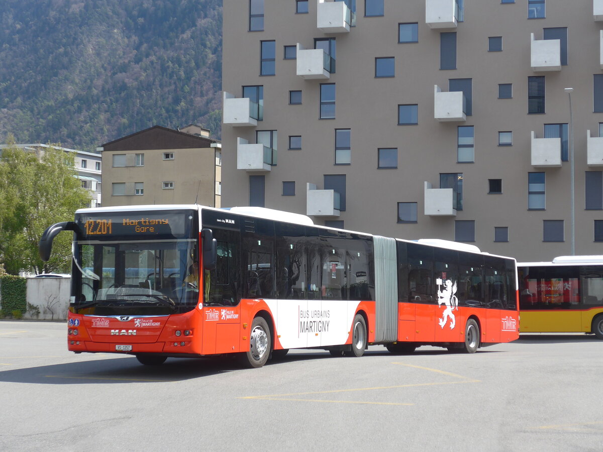 (225'137) - TMR Martigny - Nr. 152/VS 1257 - MAN am 19. April 2021 beim Bahnhof Martigny