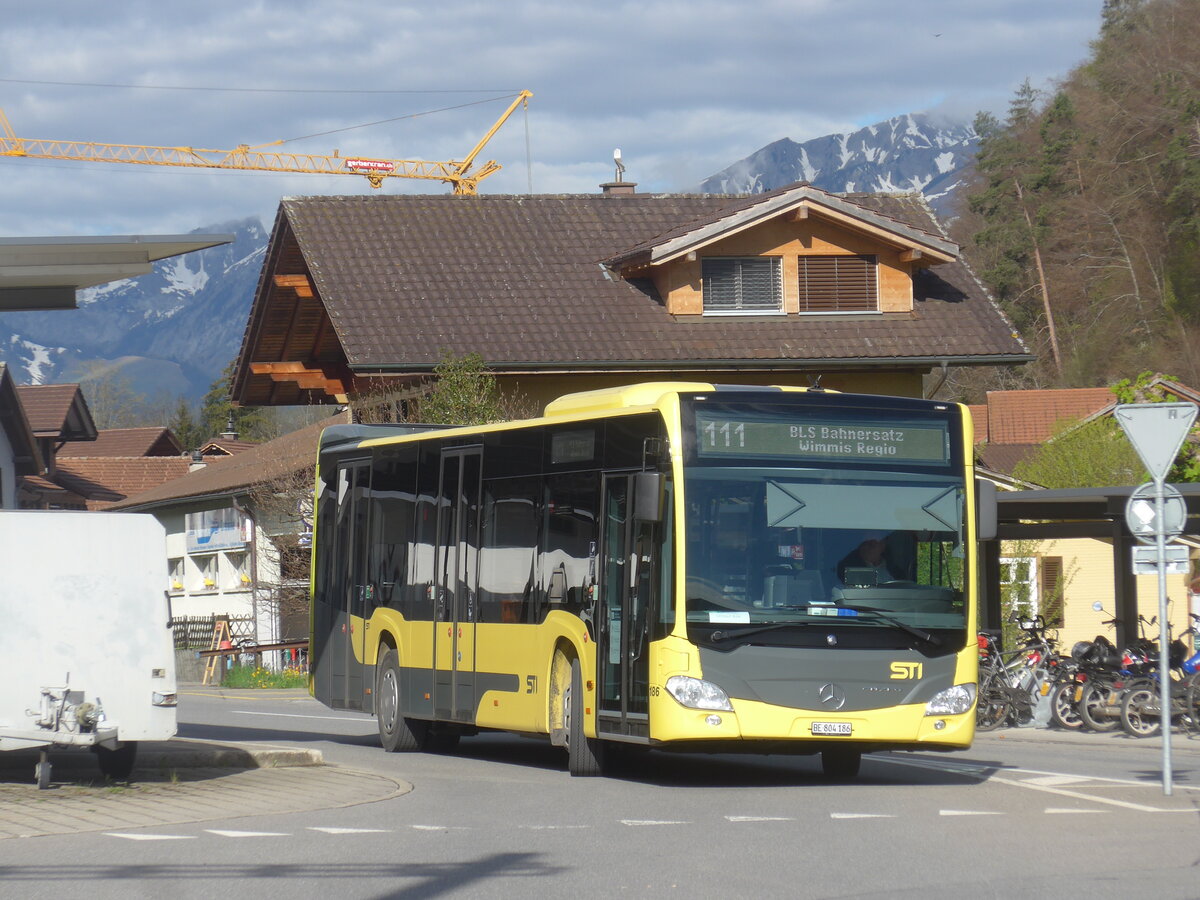 (225'321) - STI Thun - Nr. 186/BE 804'186 - Mercedes am 30. April 2021 beim Bahnhof Oey-Diemtigen