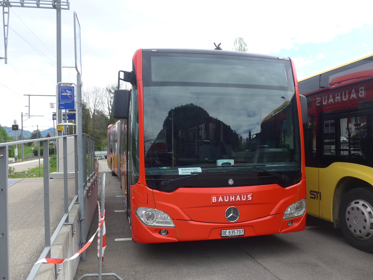 (225'353) - STI Thun - Nr. 707/BE 835'707 - Mercedes am 30. April 2021 beim Bahnhof Wimmis