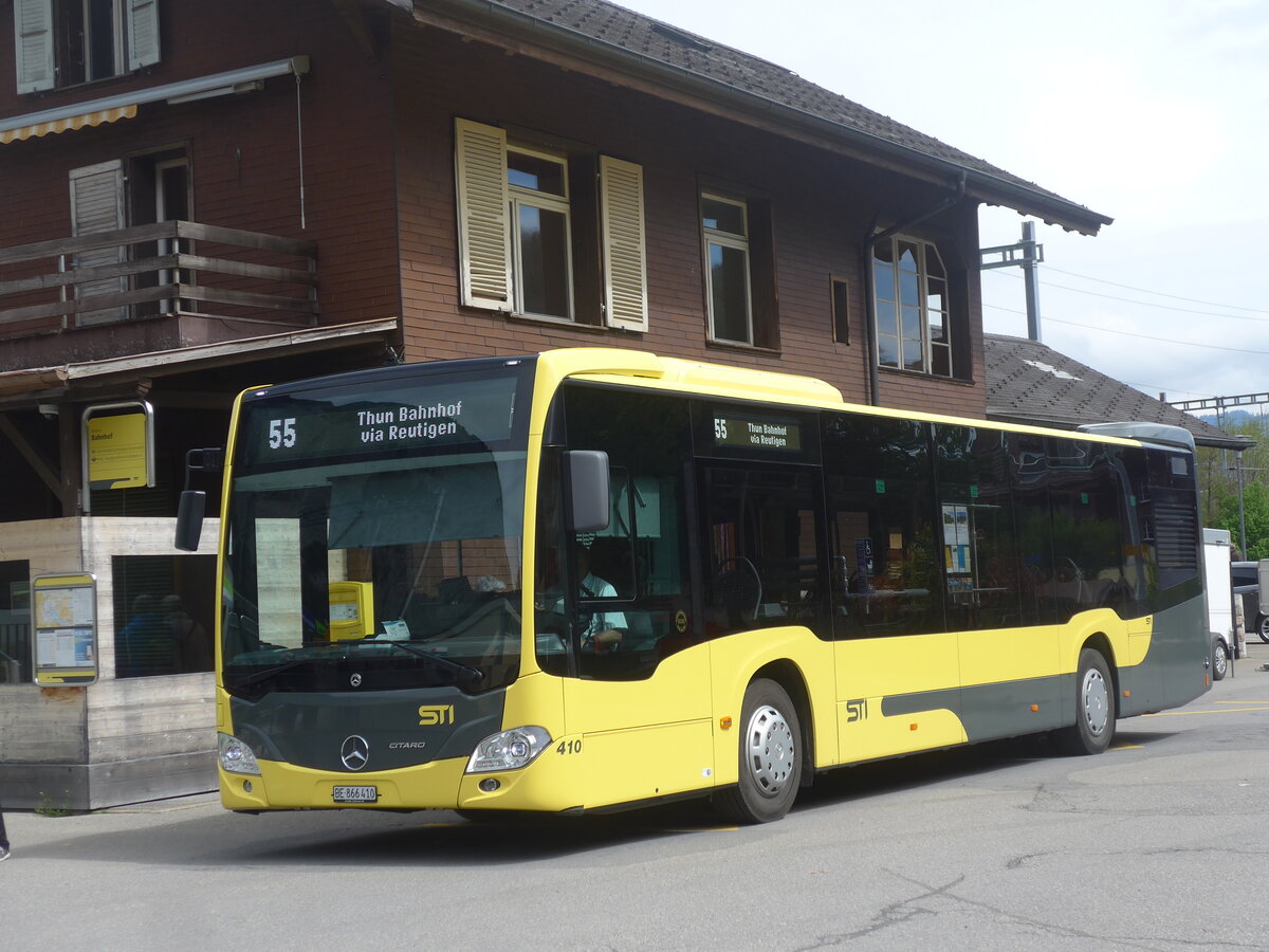 (225'365) - STI Thun - Nr. 410/BE 866'410 - Mercedes am 30. April 2021 beim Bahnhof Wimmis