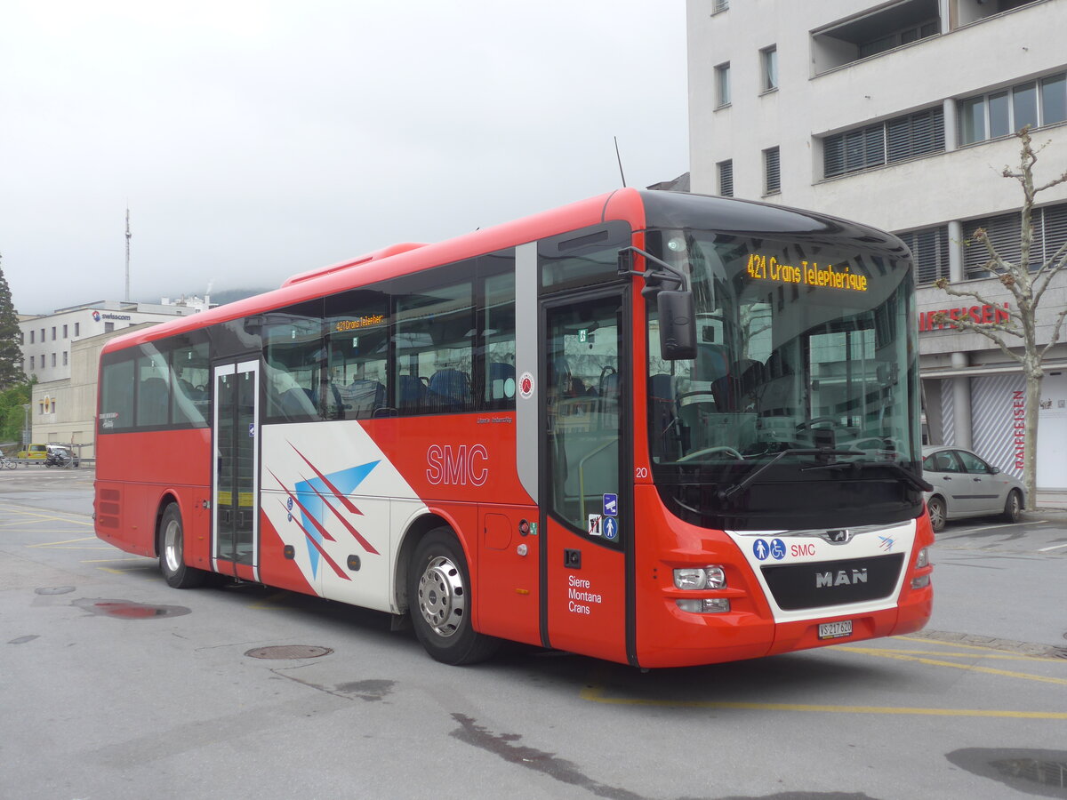 (225'388) - SMC Montana - Nr. 20/VS 217'620 - MAN am 1. Mai 2021 beim Bahnhof Sierre