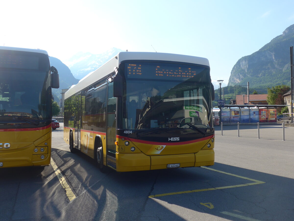 (225'814) - PostAuto Bern - BE 402'467 - Scania/Hess (ex AVG Meiringen Nr. 67; ex AVG Meiringen Nr. 76; ex Steiner, Messen) am 11. Juni 2021 in Meiringen, Postautostation