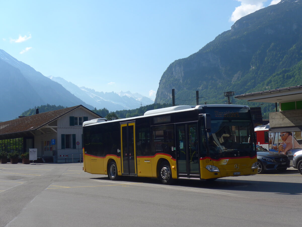 (225'821) - Flck, Brienz - Nr. 21/BE 868'721 - Mercedes am 11. Juni 2021 in Meiringen, Postautostation