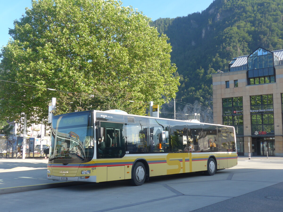 (226'233) - STI Thun - Nr. 129/BE 800'129 - MAN am 10. Juli 2021 beim Bahnhof Interlaken West