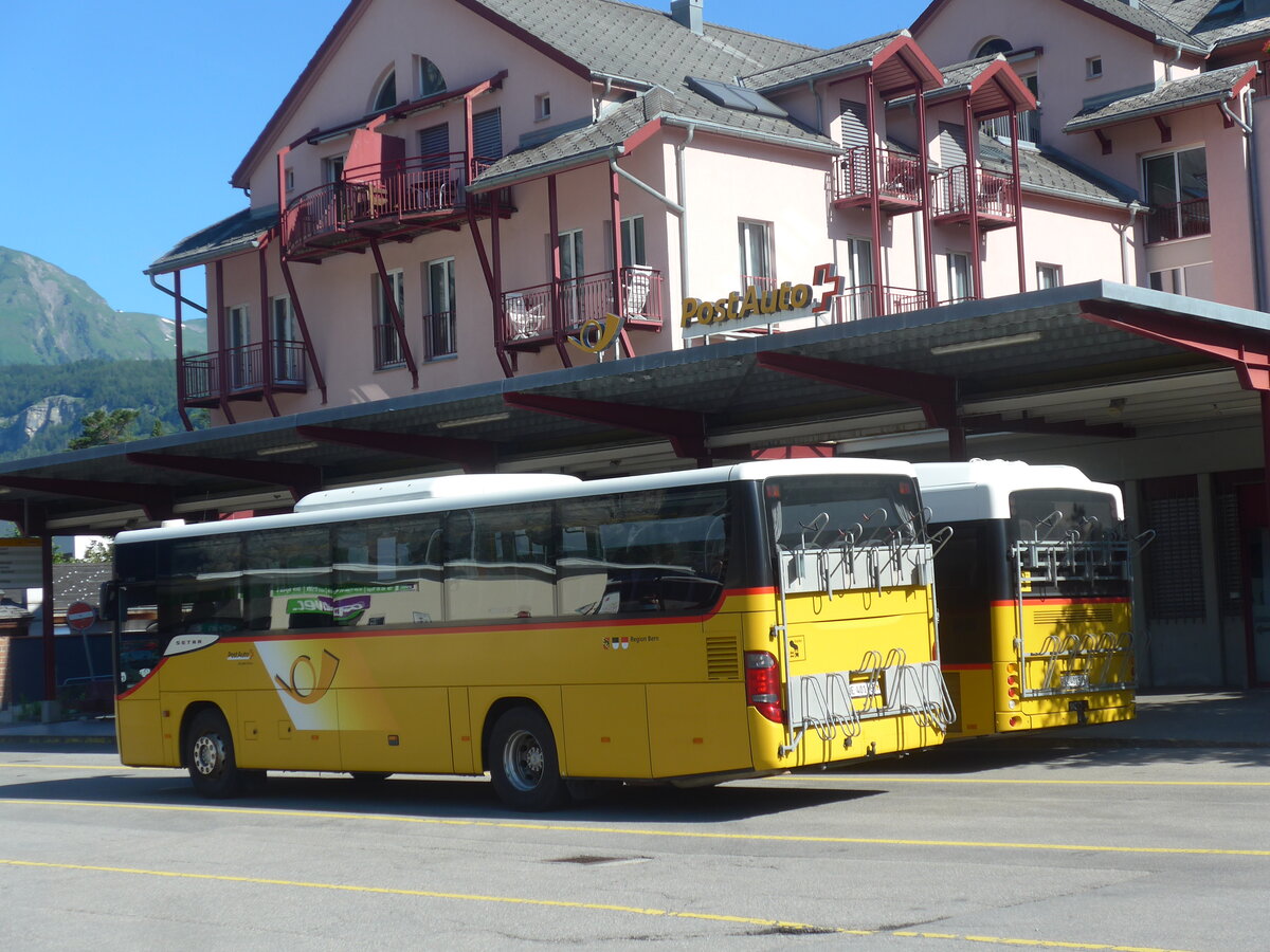 (226'245) - PostAuto Bern - BE 401'465 - Setra (ex AVG Meiringen Nr. 65) am 10. Juli 2021 in Meiringen, Postautostation