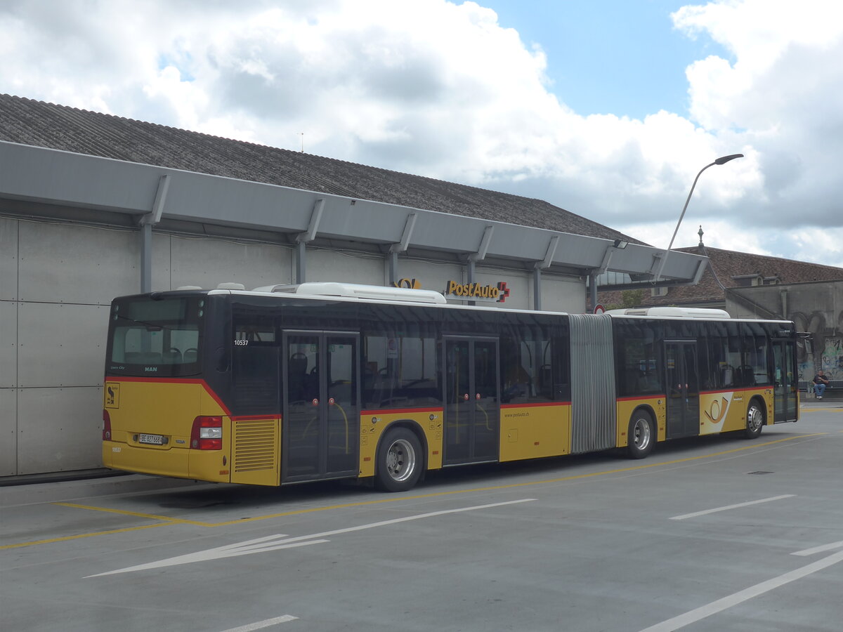 (226'384) - PostAuto Bern - Nr. 10'537/BE 827'668 - MAN (ex Nr. 668) am 11. Juli 2021 in Bern, Postautostation