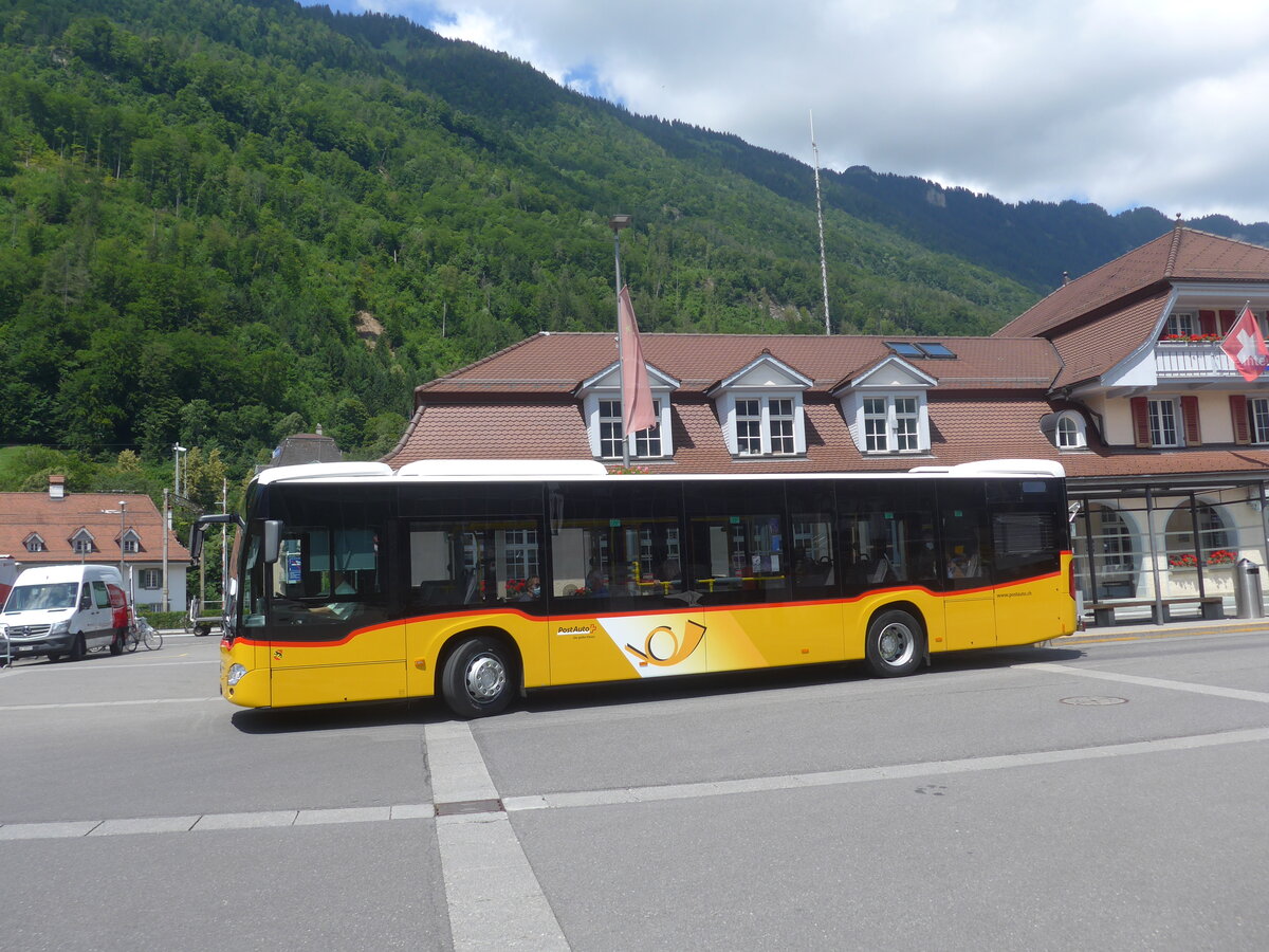 (226'404) - PostAuto Bern - BE 610'542 - Mercedes am 11. Juli 2021 beim Bahnhof Interlaken Ost