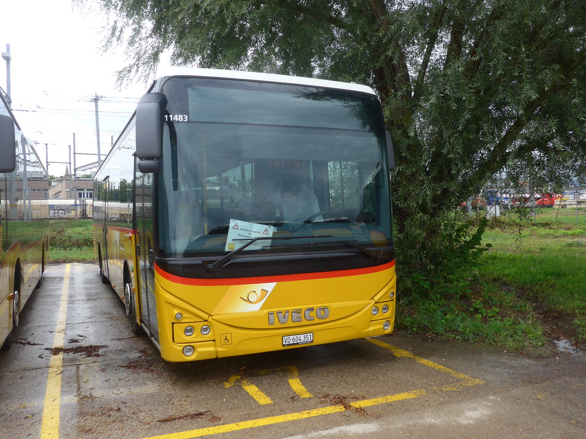 (226'901) - CarPostal Ouest - VD 604'351 - Iveco am 1. August 2021 in Yverdon, Garage