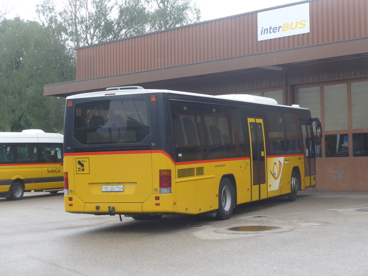 (226'915) - CarPostal Ouest - VD 124'774 - Volvo am 1. August 2021 in Yverdon, Garage