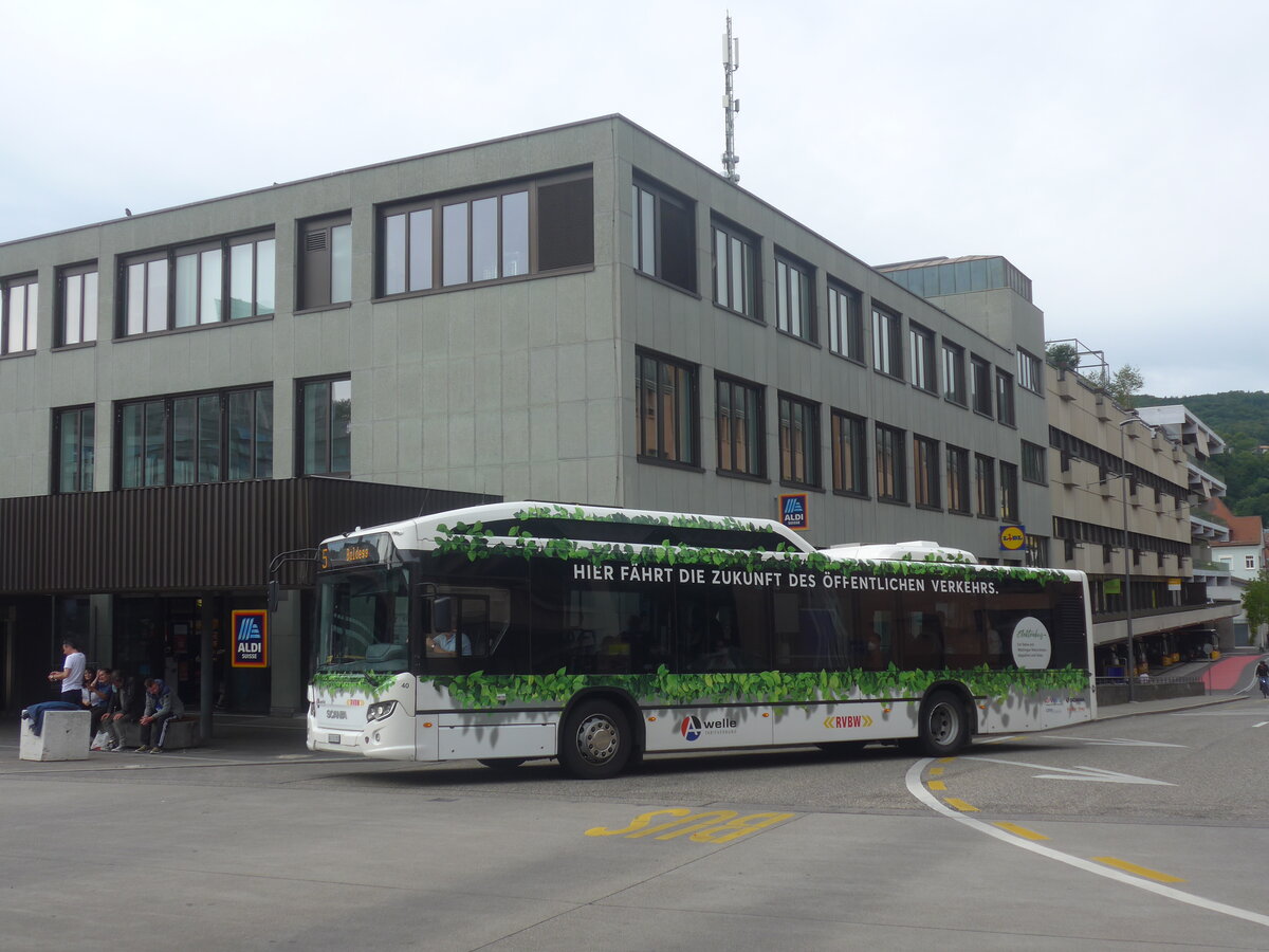 (227'230) - RVBW Wettingen - Nr. 40/AG 533'783 - Scania am 9. August 2021 beim Bahnhof Baden