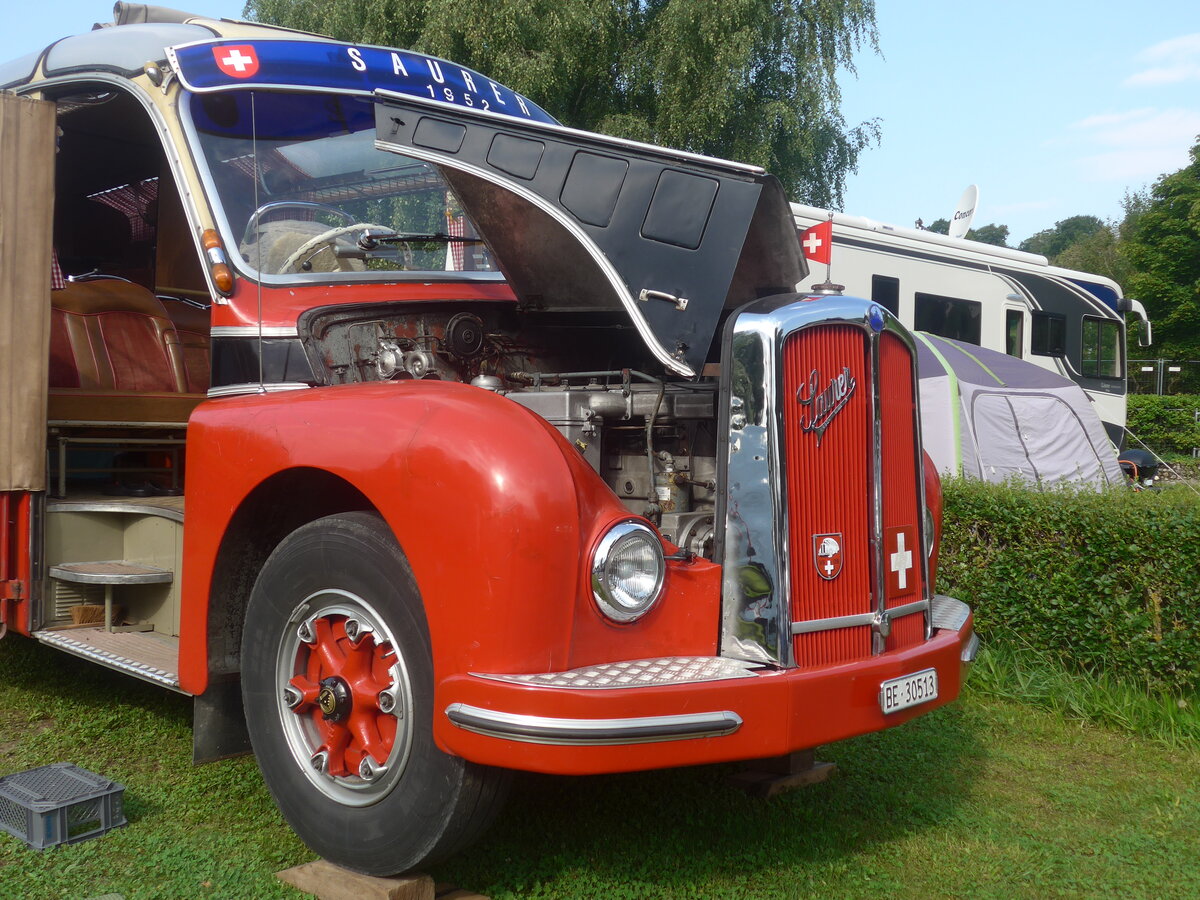 (227'252) - Schaffer, Oberburg - BE 30'513 - Saurer/R&J (ex AFA Adelboden Nr. 16; ex ASKA Aeschi Nr. 8) am 15. August 2021 in Grandson, Camping VD 24 (Teilaufnahme)