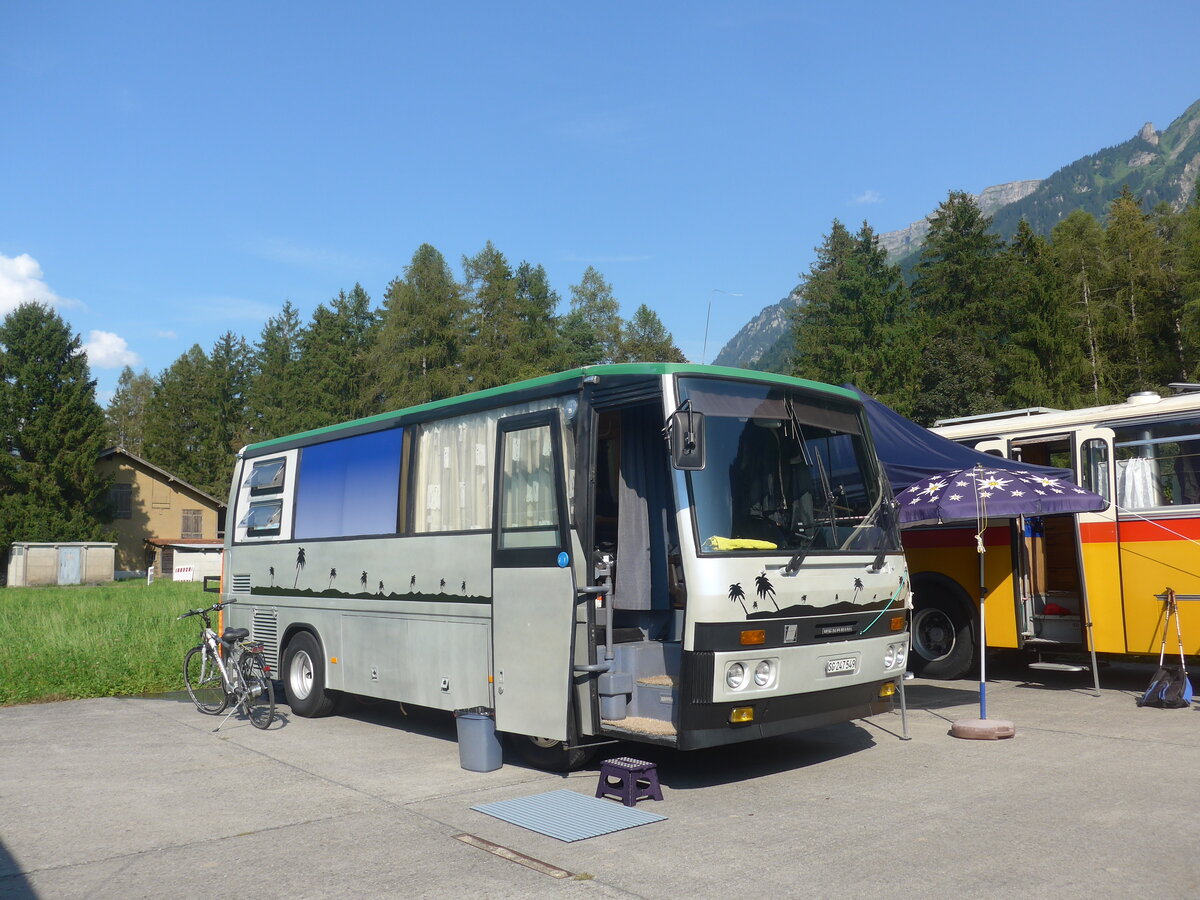 (227'486) - Schneider, Ermenswil - SG 247'549 - Menarini-Iveco (ex Nr. 5) am 21. August 2021 in Interlaken, Flugplatz