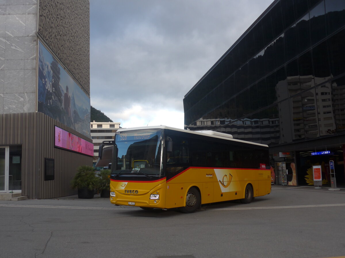 (227'591) - Autotour, Visp - VS 48'333 - Iveco (ex VS 455'577) am 29. August 2021 beim Bahnhof Visp