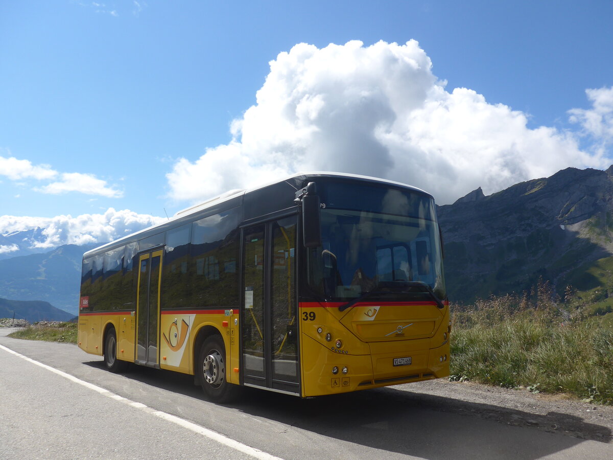 (227'650) - PostAuto Wallis - Nr. 39/VS 471'468 - Volvo am 29. August 2021 in Savise, Htel Sanetsch