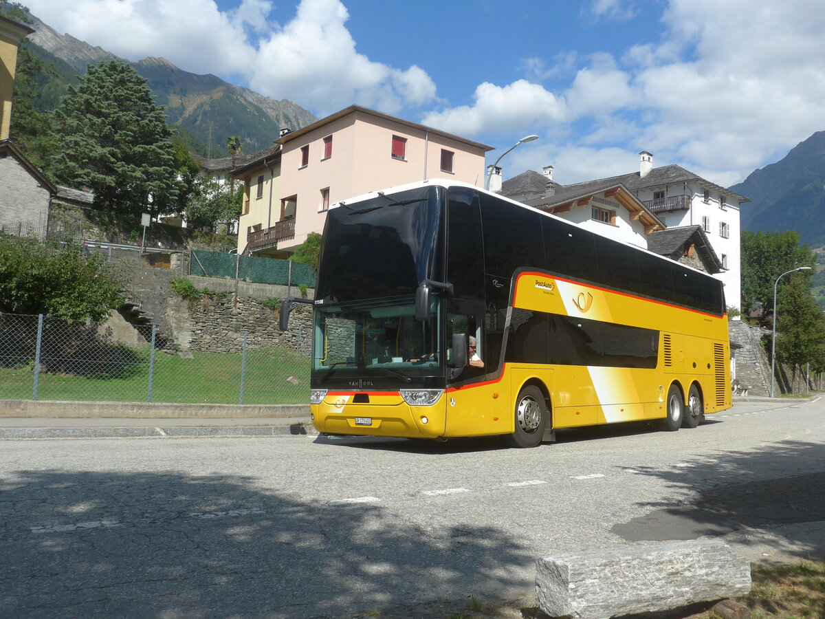 (227'931) - PostAuto Graubnden - GR 170'403 - Van Hool am 11. September 2021 in Mesocco, Stazione