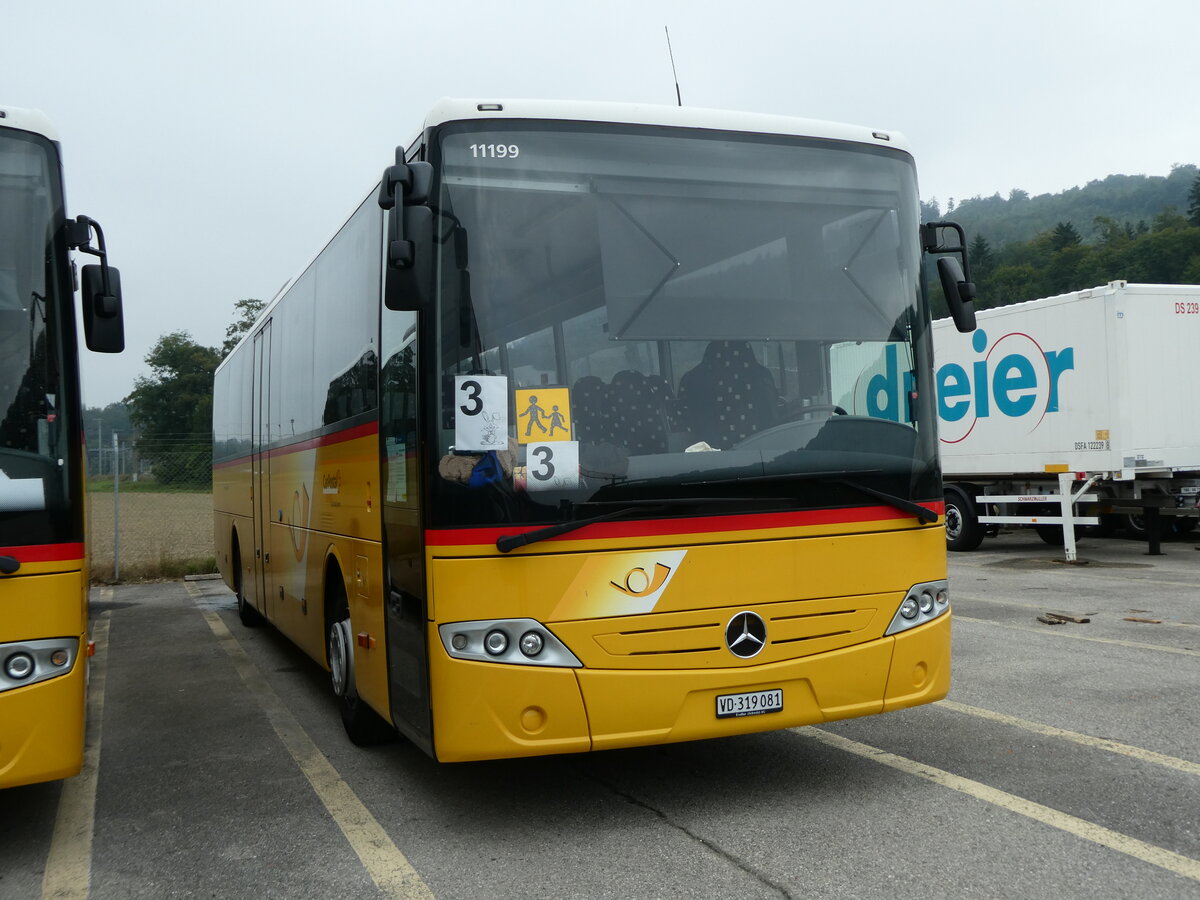 (228'257) - CarPostal Ouest - VD 319'081 - Mercedes am 25. September 2021 in Daillens, Planzer