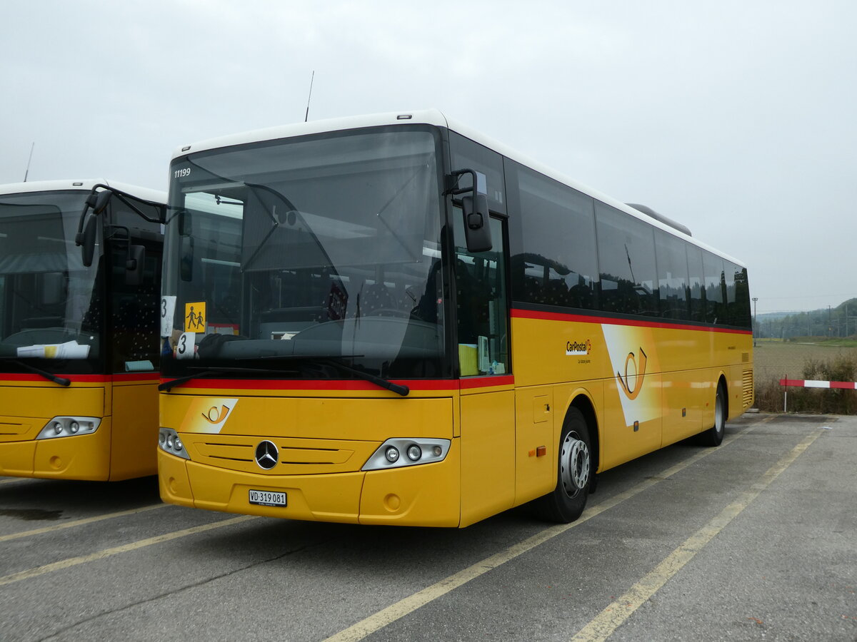 (228'259) - CarPostal Ouest - VD 319'081 - Mercedes am 25. September 2021 in Daillens, Planzer