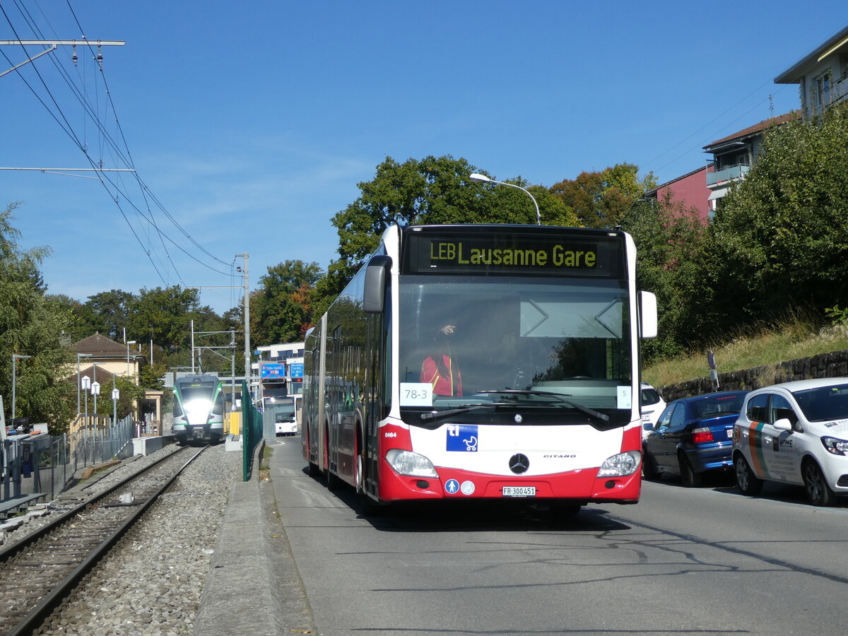 (228'841) - Intertours, Domdidier - FR 300'451 - Mercedes (ex A-Wien) am 11. Oktober 2021 beim Bahnhof Prilly-Chasseur (Einsatz TL)