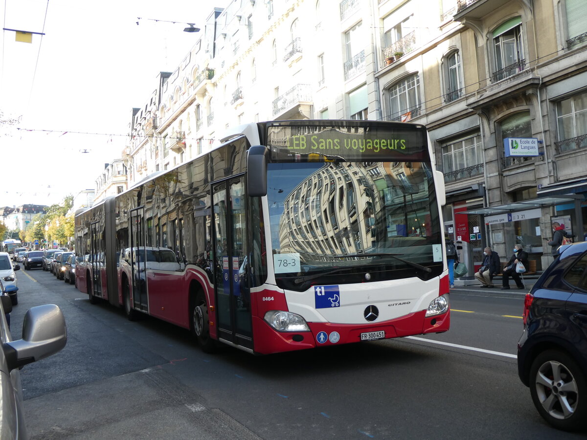 (228'915) - Intertours, Domdidier - FR 300'451 - Mercedes (ex A-Wien) am 11. Oktober 2021 beim Bahnhof Lausanne (Einsatz TL)