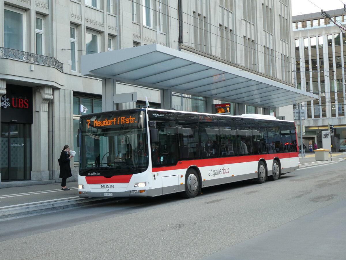 (229'086) - St. Gallerbus, St. Gallen - Nr. 224/SG 198'224 - MAN am 13. Oktober 2021 beim Bahnhof St. Gallen