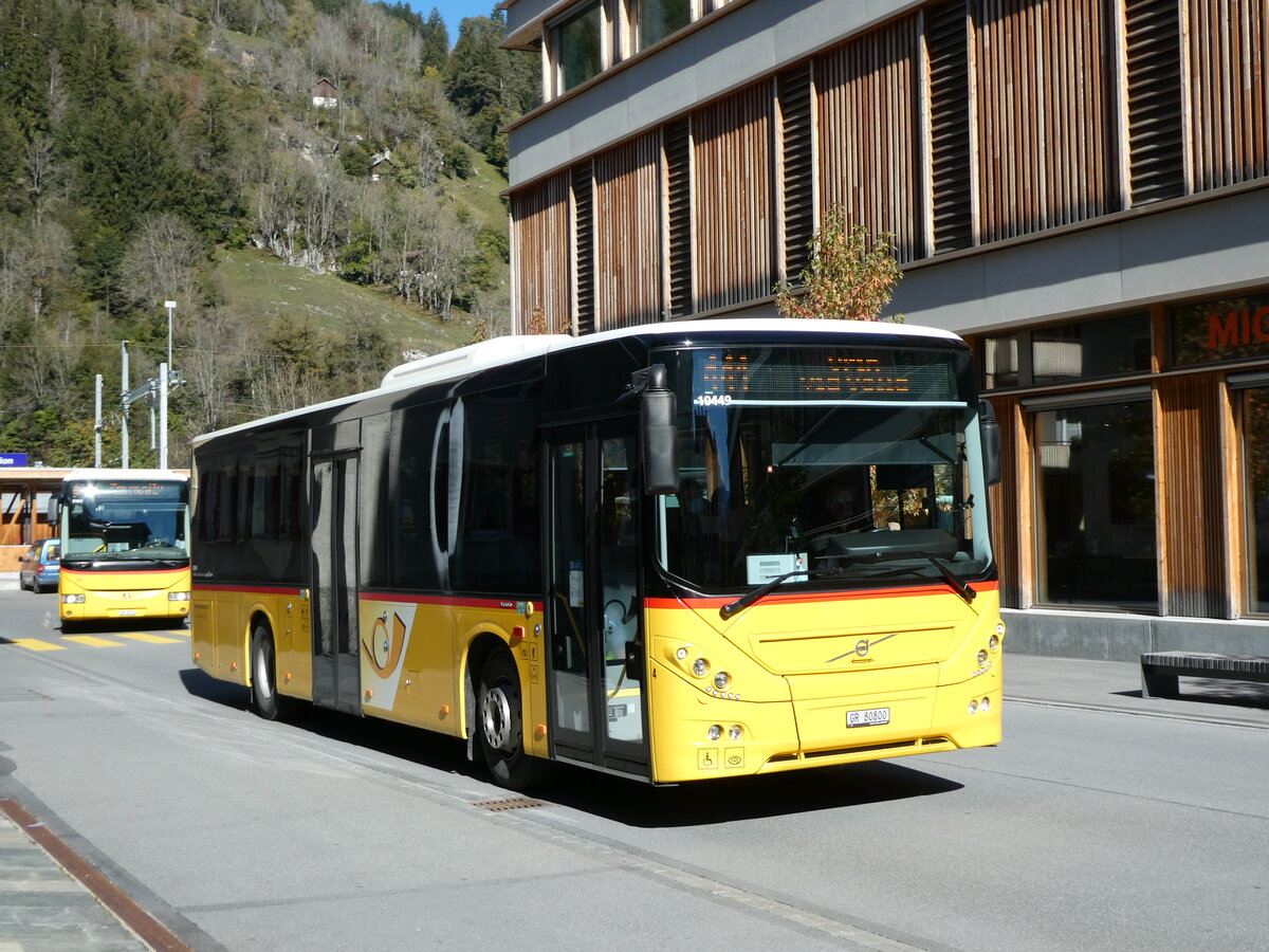 (229'264) - Fontana, Ilanz - Nr. 4/GR 80'800 - Volvo am 15. Oktober 2021 in Ilanz, Poststrasse