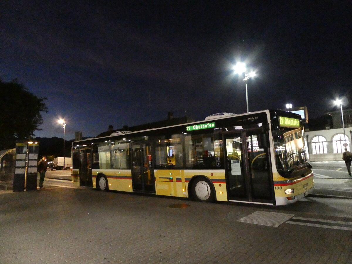 (229'472) - STI Thun - Nr. 130/BE 801'130 - MAN am 20- Oktober 2021 beim Bahnhof Thun