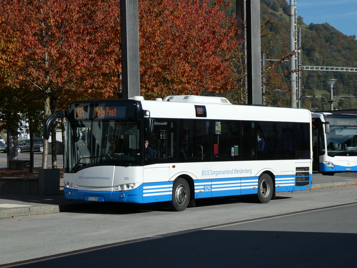 (229'488) - BSW Sargans - Nr. 325/SG 243'853 - Solaris am 20. Oktober 2021 beim Bahnhof Sargans