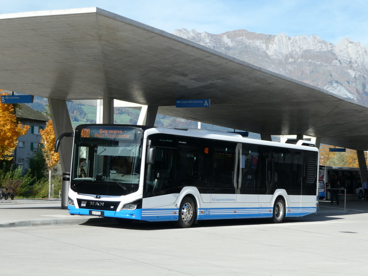 (229'507 - BSW Sargans - Nr. 347/SG 317'757 - MAN am 20. Oktober 2021 beim Bahnhof Buchs