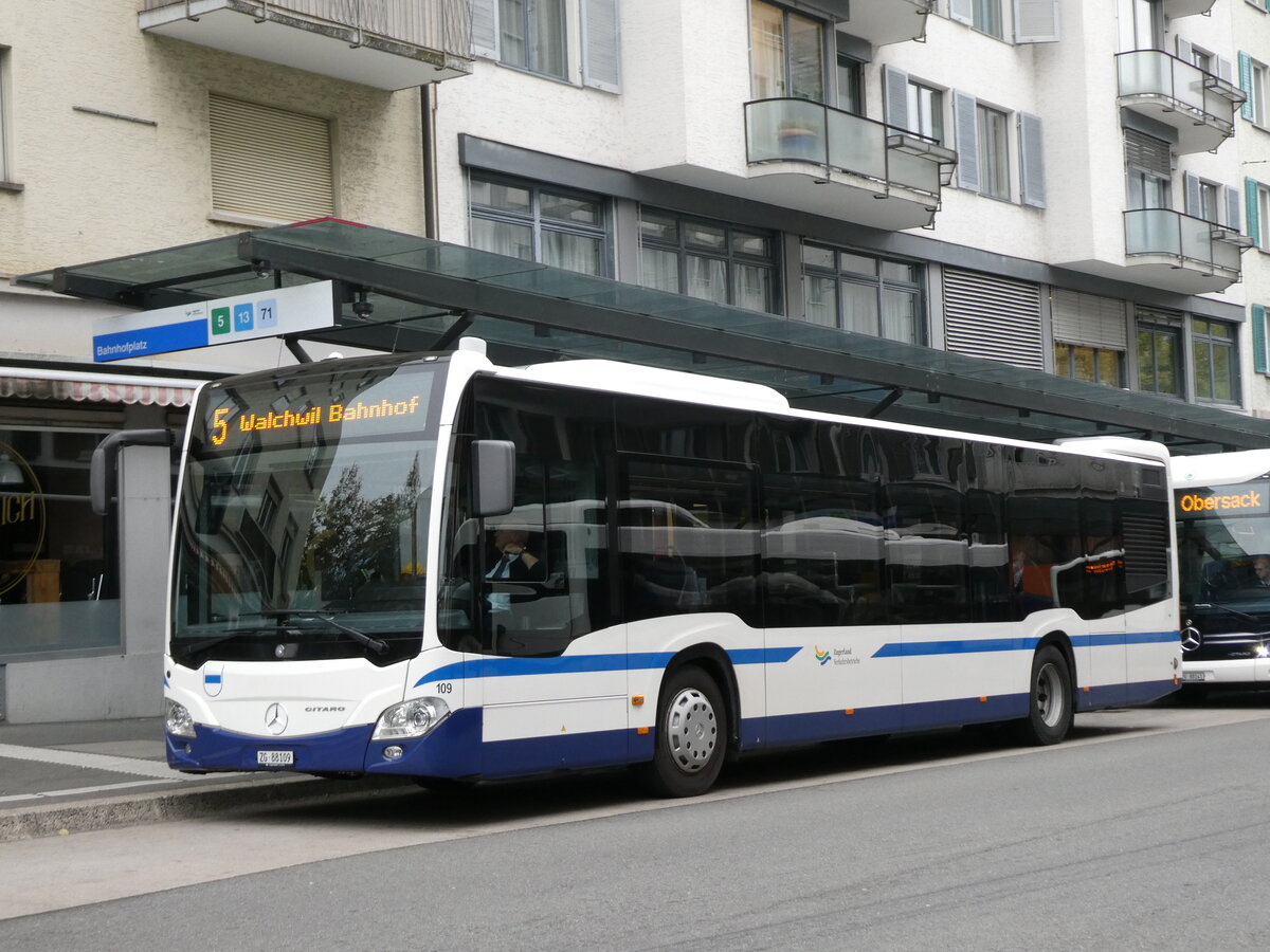 (229'599) - ZVB Zug - Nr. 109/ZG 88'109 - Mercedes am 22. Oktober 2021 beim Bahnhof Zug