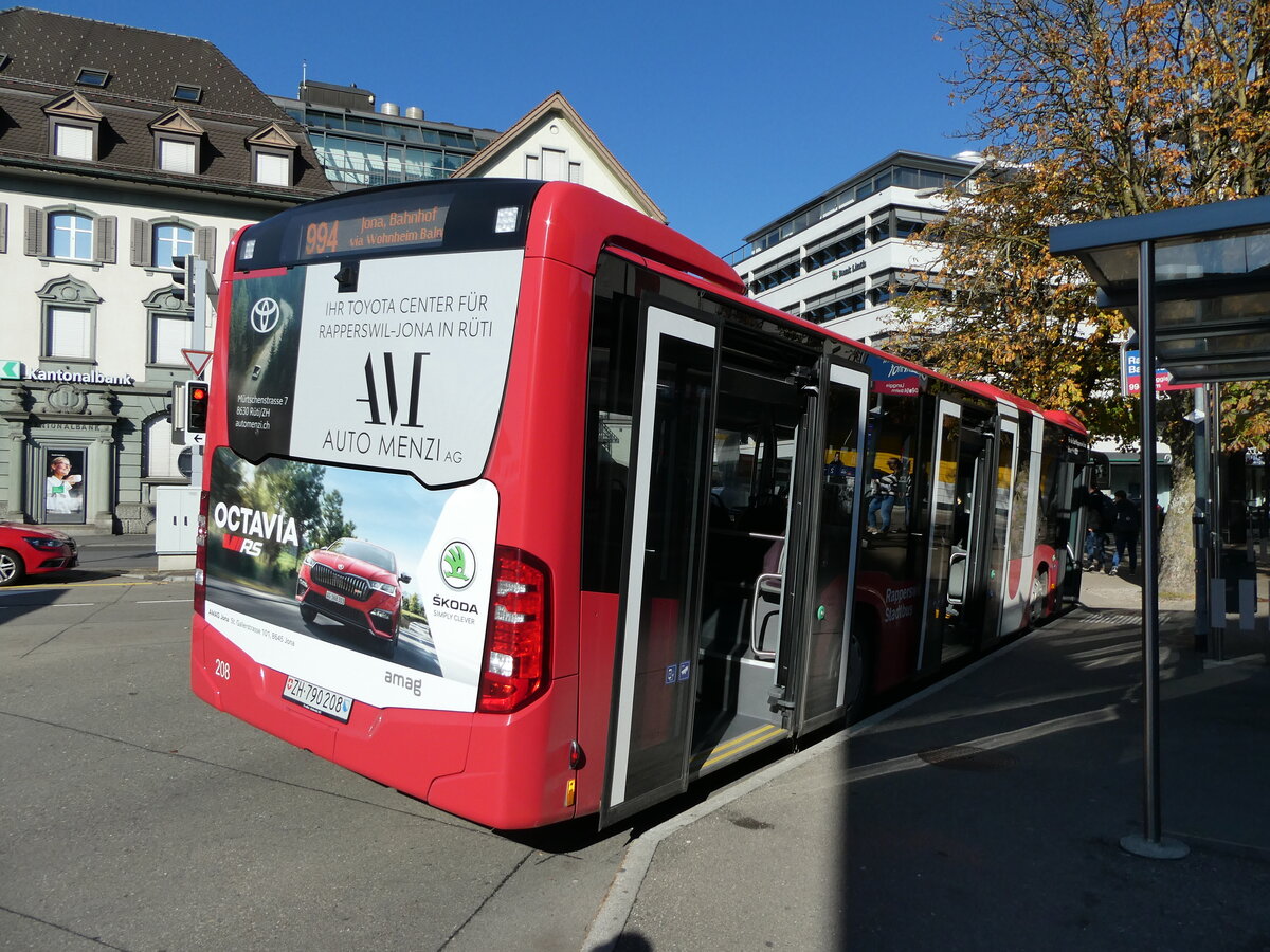 (229'780) - VZO Grningen - Nr. 208/ZH 790'208 - Mercedes am 23., Oktober 2021 beim Bahnhof Rapperswil