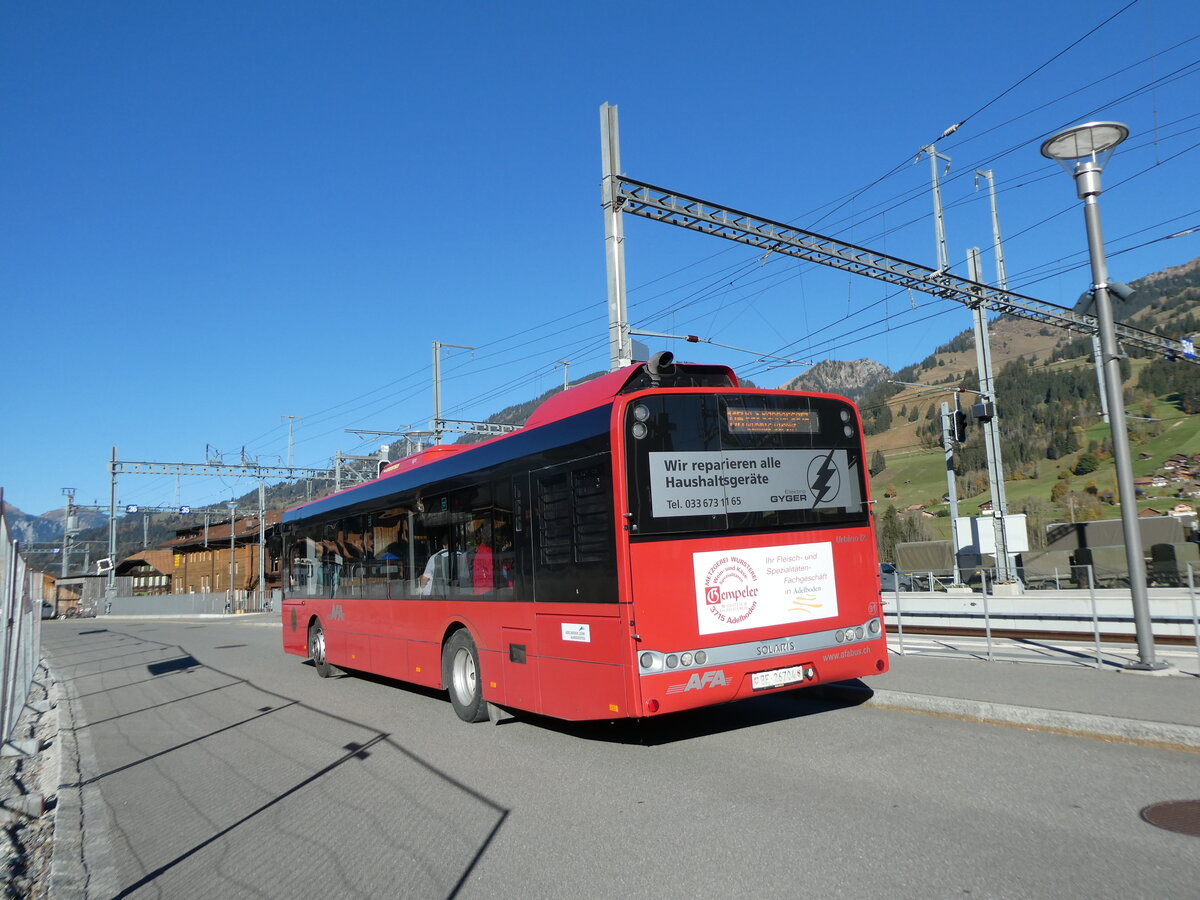 (229'871) - AFA Adelboden - Nr. 91/BE 26'704 - Solaris am 24. Oktober 2021 beim Bahnhof Zweisimmen