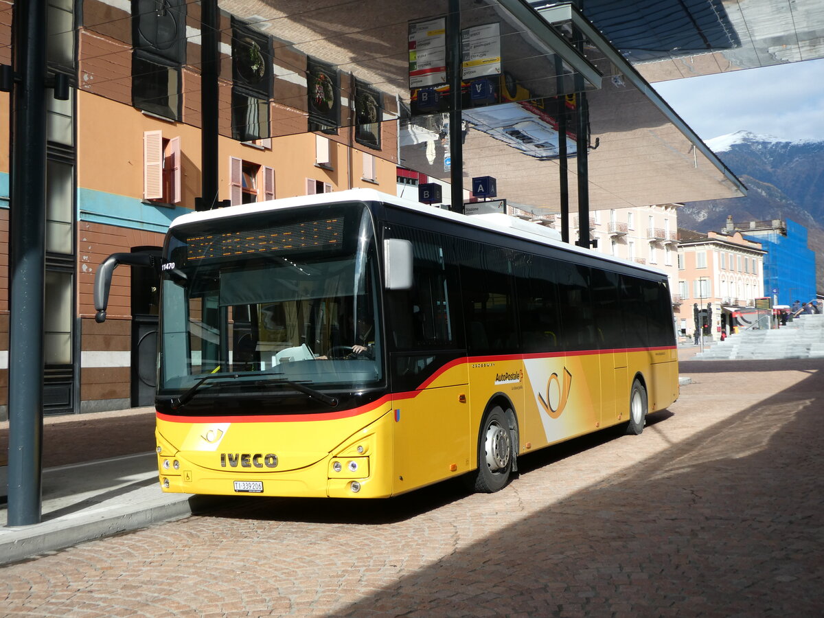 (230'403) - AutoPostale Ticino - TI 339'206 - Iveco am 10. November 2021 beim Bahnhof Bellinzona