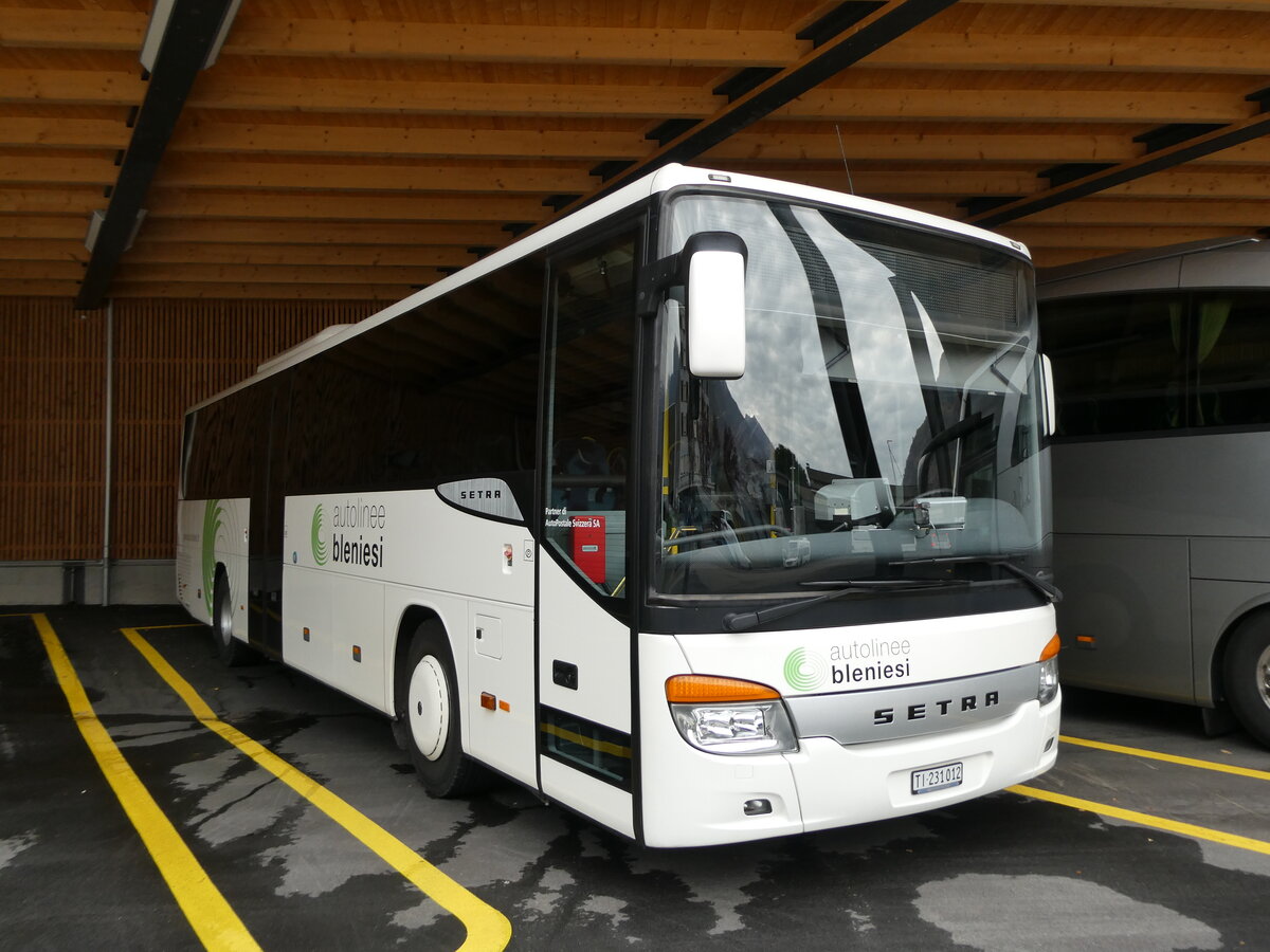 (230'437) - ABl Biasca - Nr. 12/TI 231'012 - Setra am 10. November 2021 in Biasca, Garage