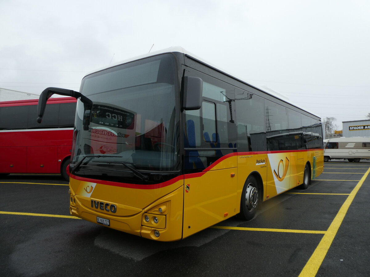 (231'021) - Flck, Brienz - Nr. 27/BE 868'727 - Iveco am 28. November 2021 in Kerzers, Interbus