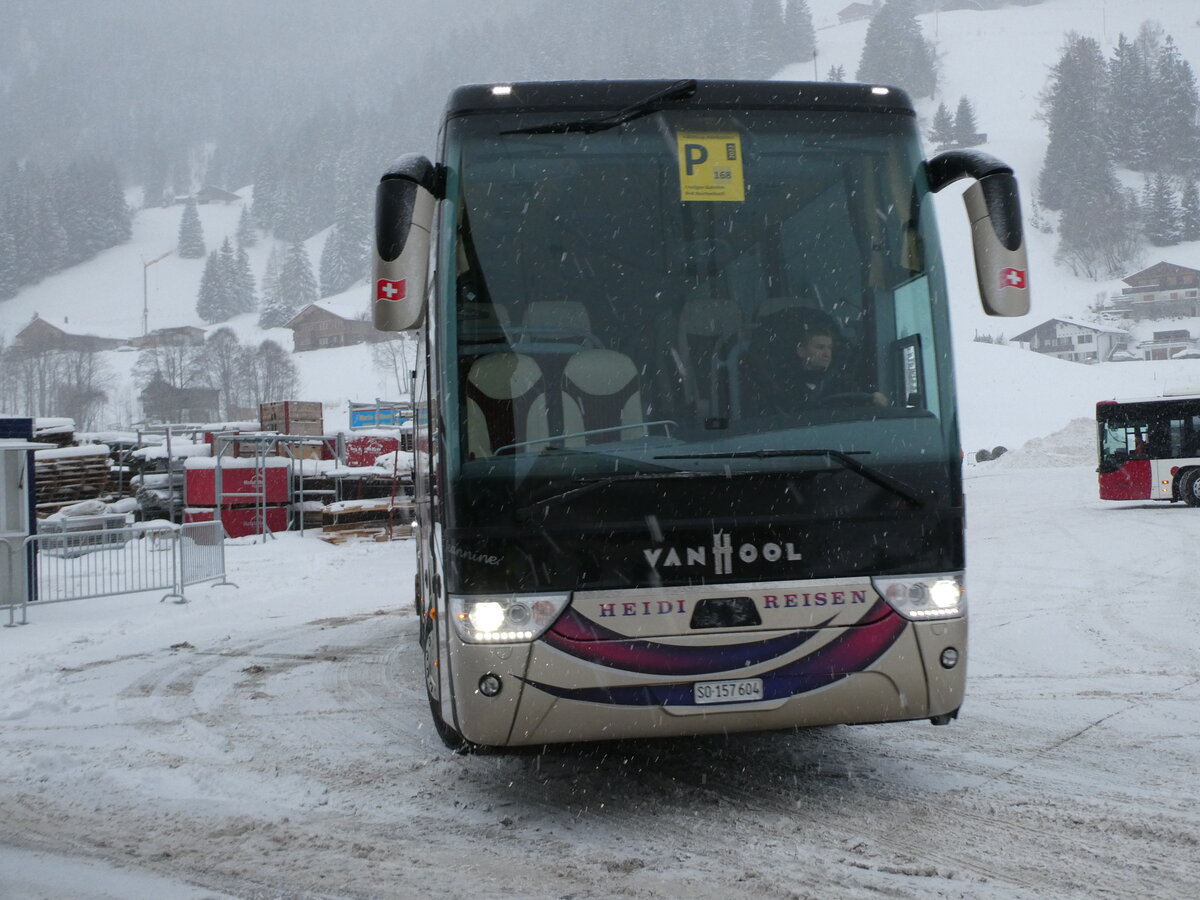 (231'799) - Heidi, Liesberg - SO 157'604 - Van Hool am 9. Januar 2022 in Adelboden, Weltcup