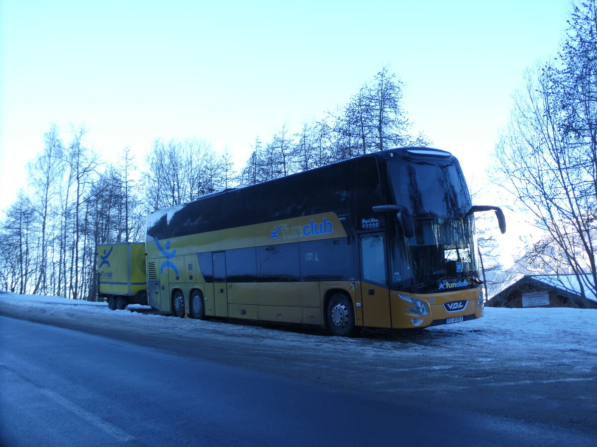 (232'128) - Aus Polen: Funclub, Poznan - Nr. 4/PZ 419RY - VDL am 19. Januar 2022 in La Tzoumaz, Villy