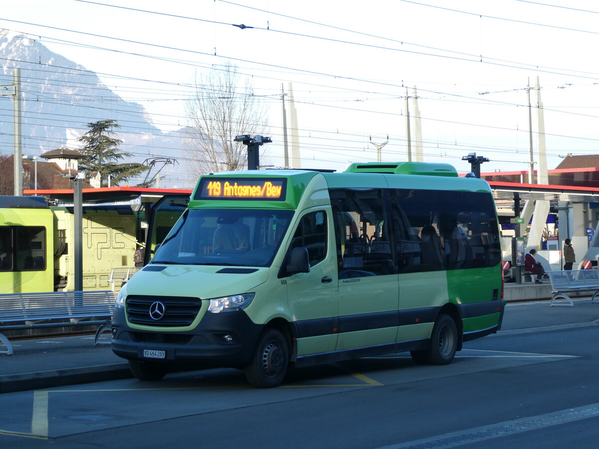 (232'439) - TPC Aigle - Nr. 608/VD 464'269 - Mercedes/ProBus am 29. Januar 2022 beim Bahnhof Aigle