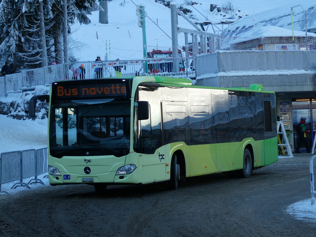 (232'456) - TPC Aigle - Nr. 454/VS 353'284 - Mercedes (ex Borini, F-Combloux) am 29. Januar 2022 in Champry, Petit Paradis