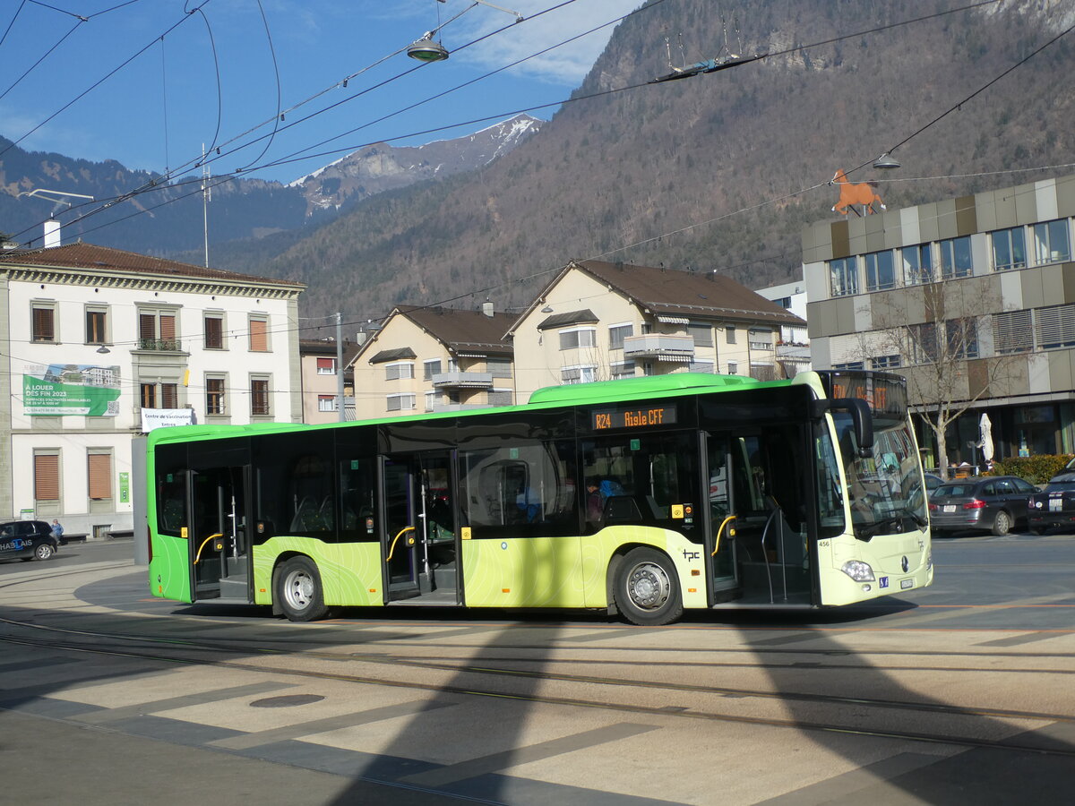 (232'477) - TPC Aigle - Nr. 456/VS 479'135 - Mercedes (ex Ledermair, A-Schwaz) am 29. Januar 2022 beim Bahnhof Aigle