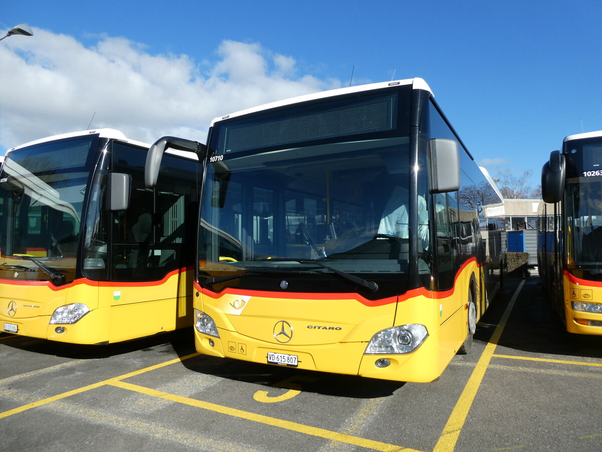 (232'535) - CarPostal Ouest - VD 615'807 - Mercedes am 30. Januar 2022 in Yverdon, Garage